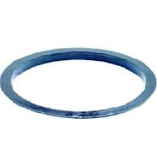 लोहे की मुंह की अंगूठी (कड़ा)