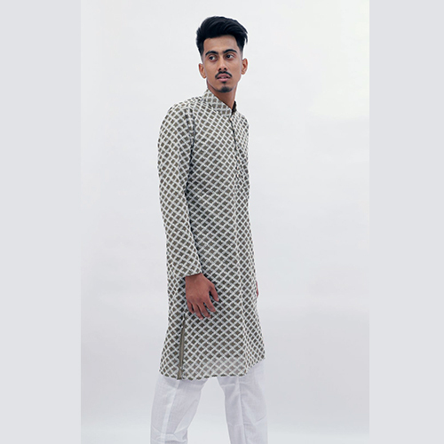 सफेद कुर्ता पजामा