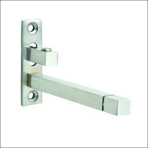 F ब्रैकेट्स