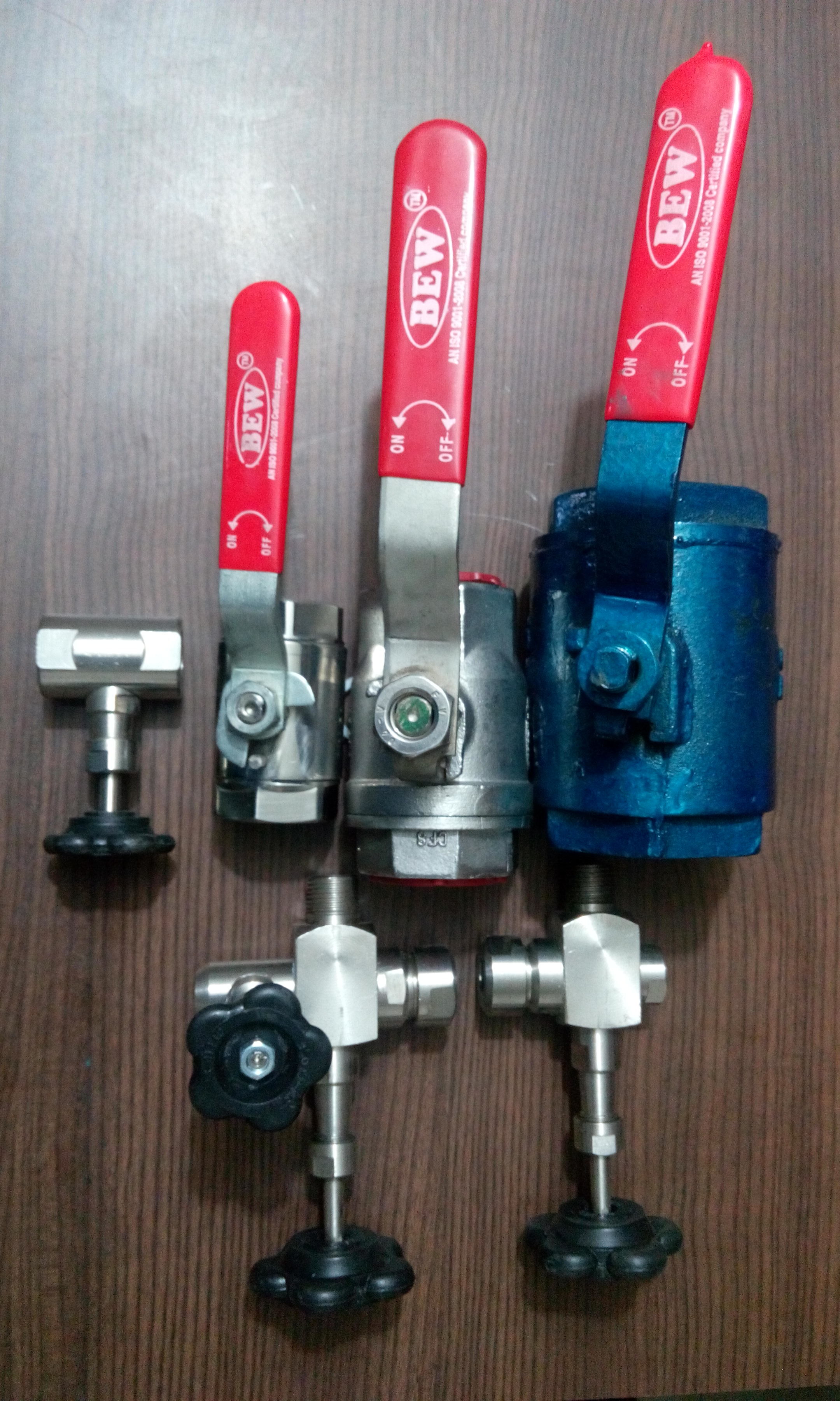 Manual Ball Valve - Stainless Steel, Gray | Industrial Use, Water Media, Ball Structure