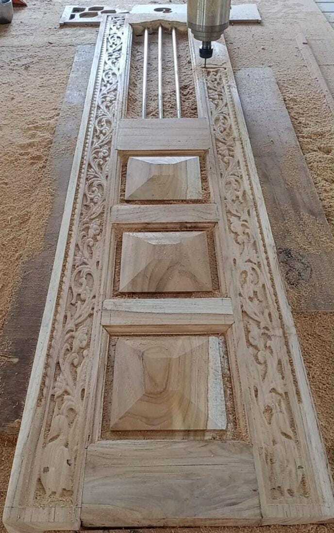 White Carving Machine