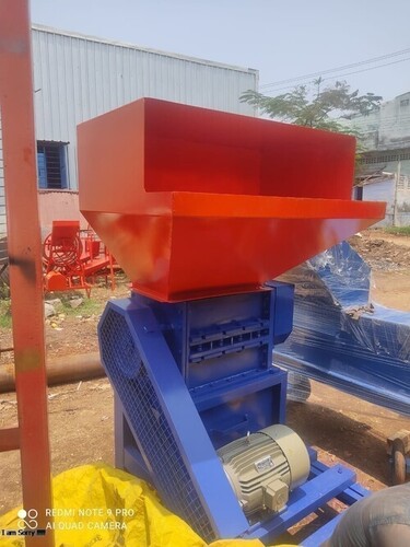 PCV Waste Shredder - Heavy-Duty Steel Frame, 500 kg/h Throughput , Ideal for Food Waste and Commercial Processing Applications