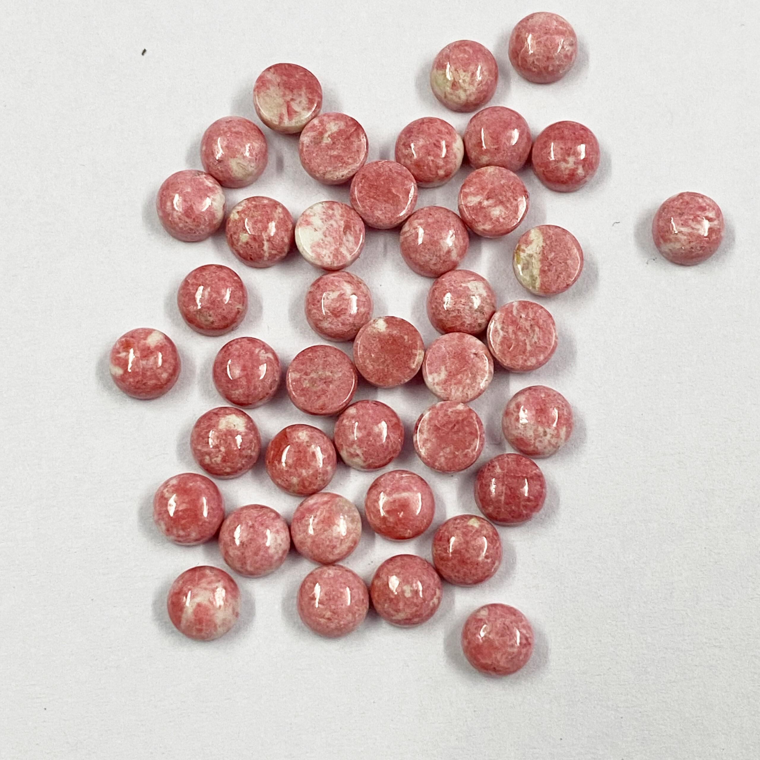 Thulite Round Cabochon Loose Gemstones Grade: Aaa