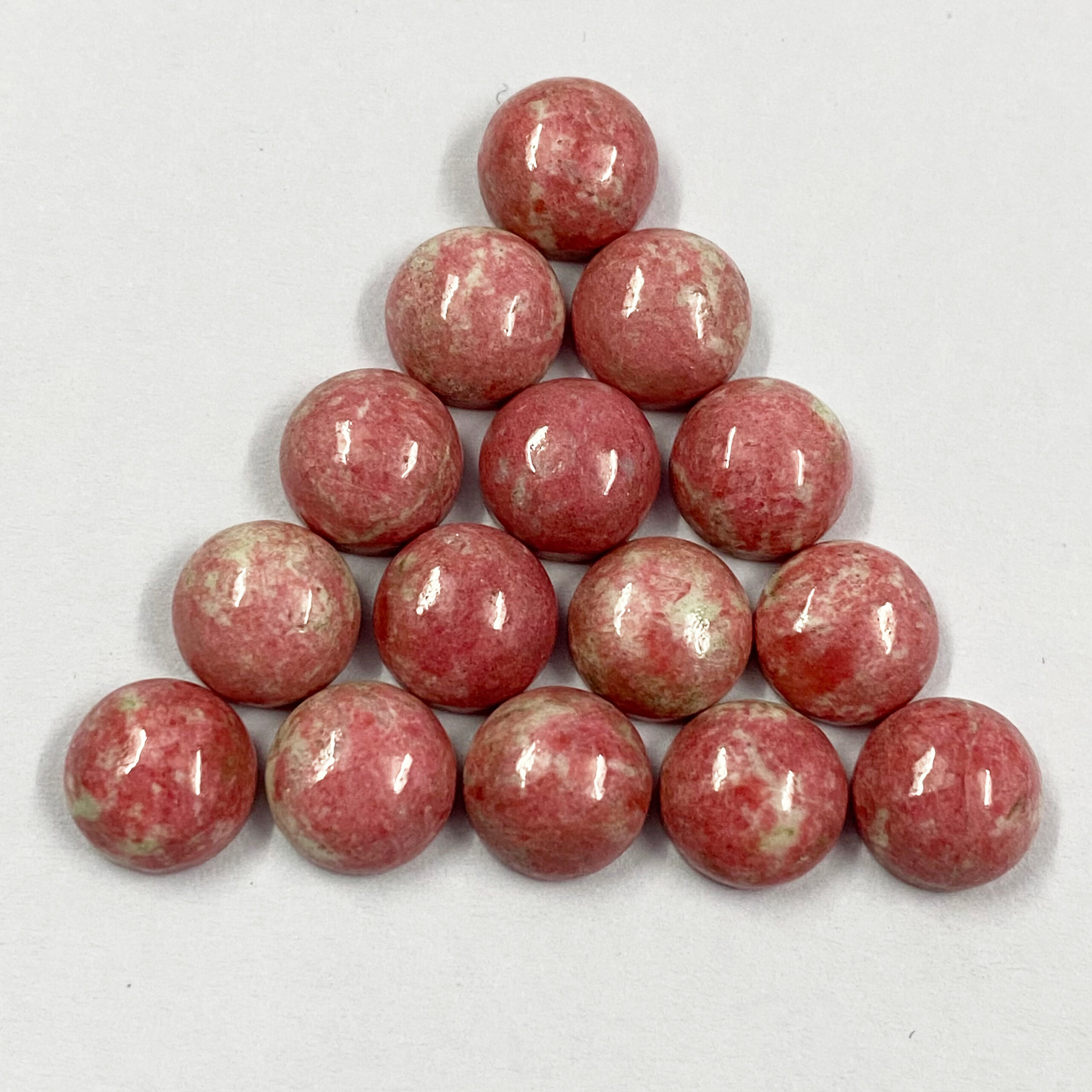 Thulite Round Cabochon Loose Gemstones Grade: Aaa