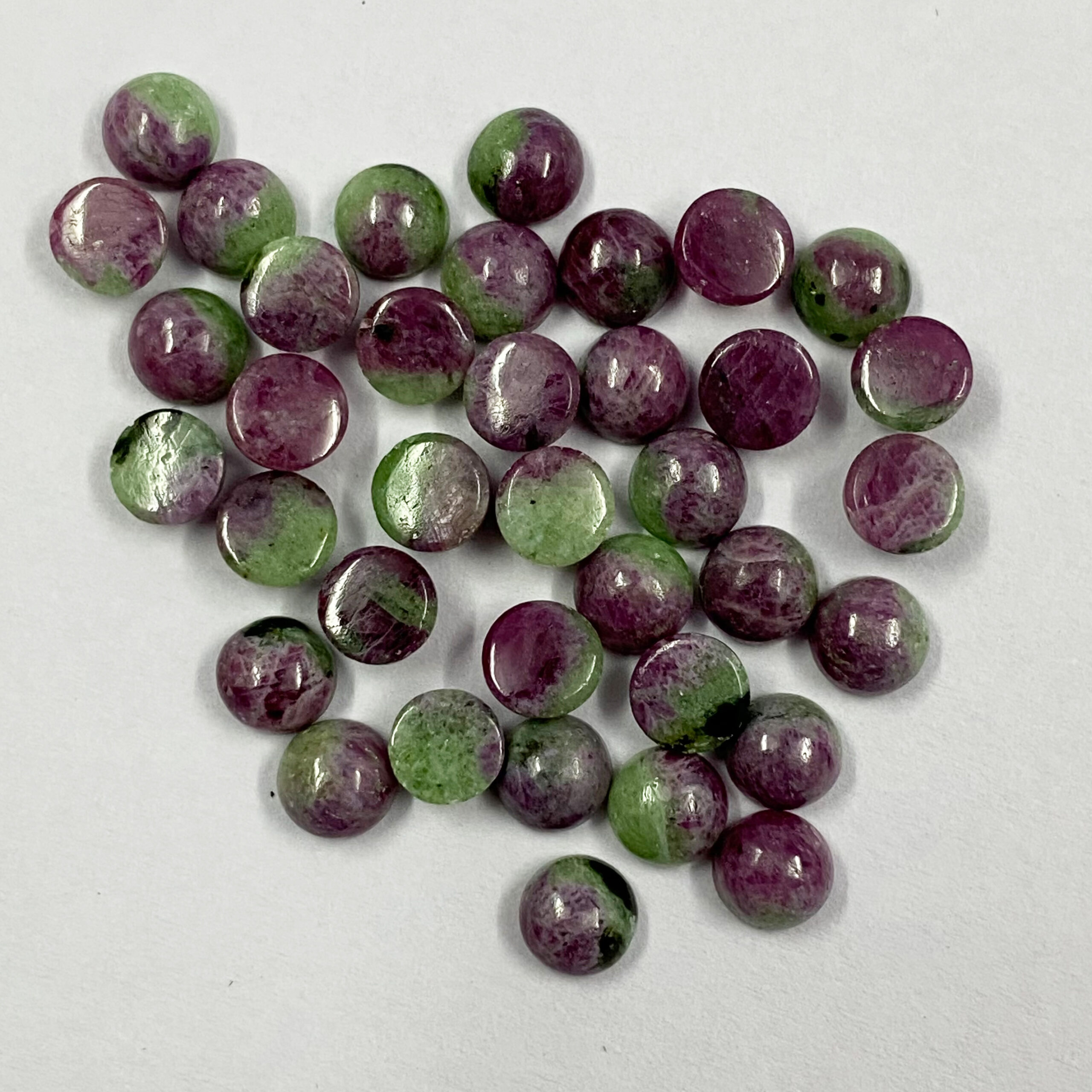 Ruby Zoisite Round Cabochon Loose Gemstones - Size Range 4-10mm, Aaa Quality Natural Stones With Green And Red Color