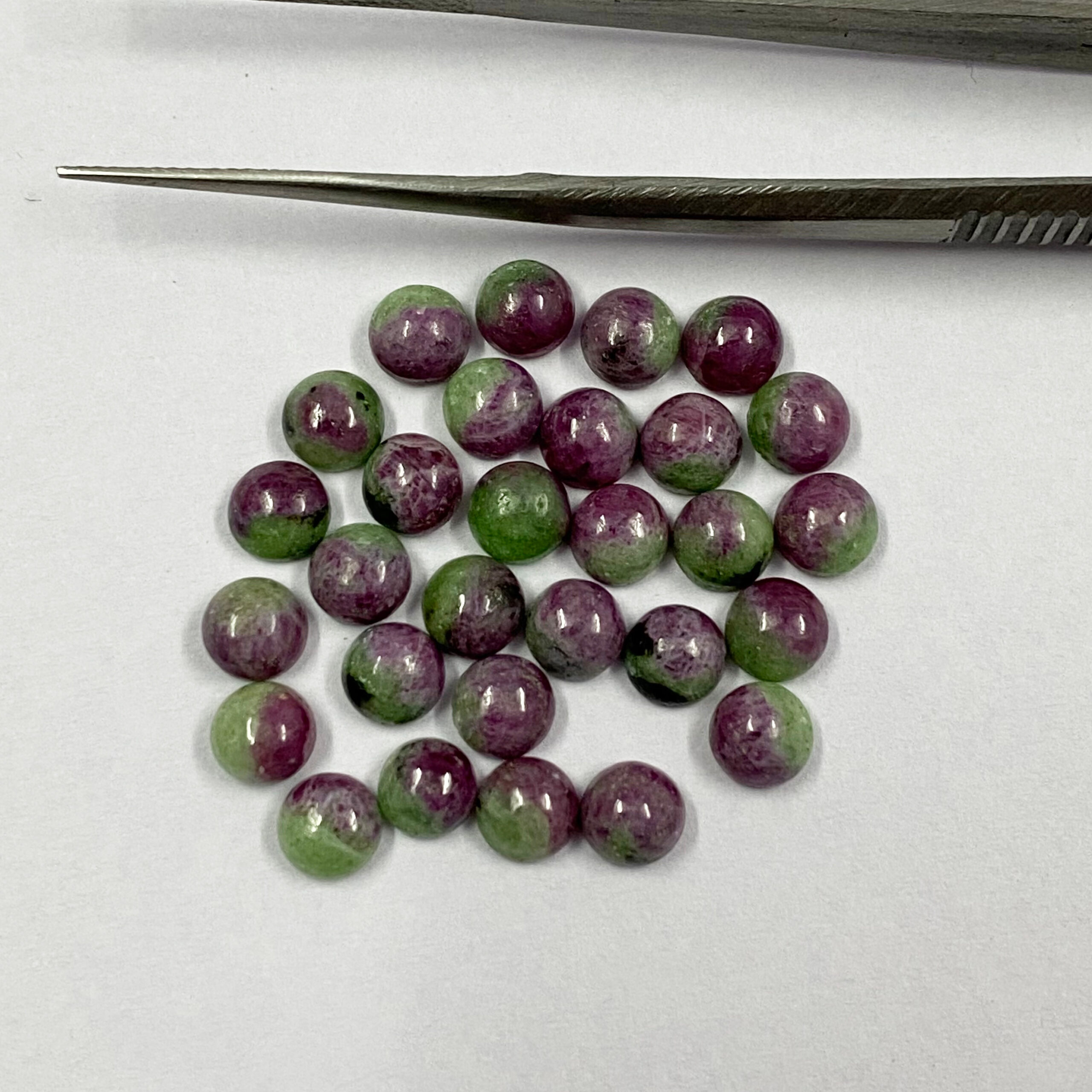 Ruby Zoisite Round Cabochon Loose Gemstones - Size Range 4-10mm, Aaa Quality Natural Stones With Green And Red Color