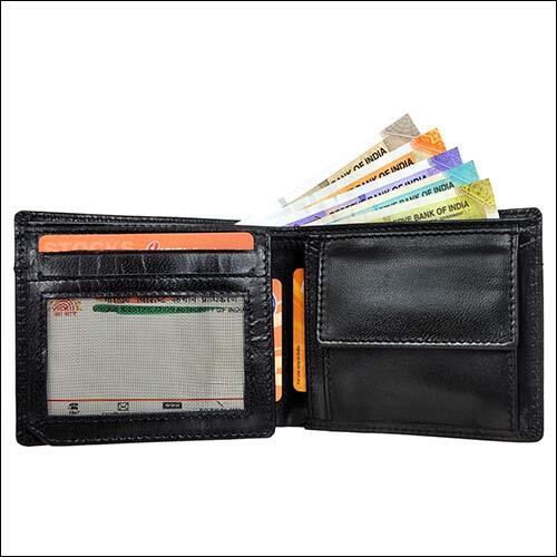 Black Leather Wallet Design: Plain