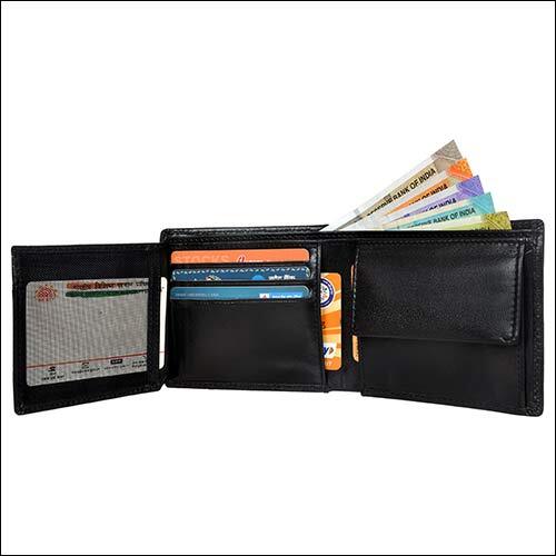 Black Leather Wallet Design: Plain
