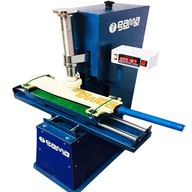 Cricket Bat Knocking Machine Dimension(l*w*h): 122 X 89 X 61  Centimeter (Cm)