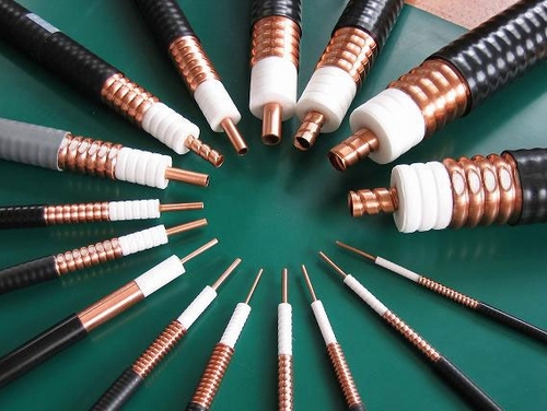 Feeder and Leaky Cable - 1 Core Solid Brass, 0.94mm Conductor Diameter, Black Rubber Jacket, 4000 N/mm² Dielectric Strength | IP68, 50 Ohm Impedance, 12-Month Warranty