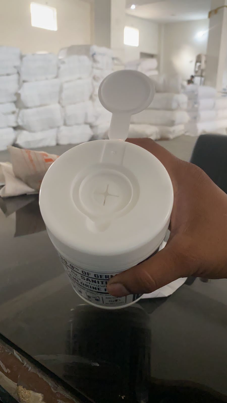 Wet Wipes - Nonwoven Material, Smooth Finish, White Color | Plain Design For Versatile Use