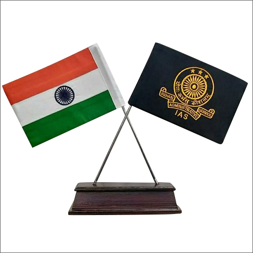 कशीदाकारी मोमेंटो टेबल स्टैंड फ्लैग सेट