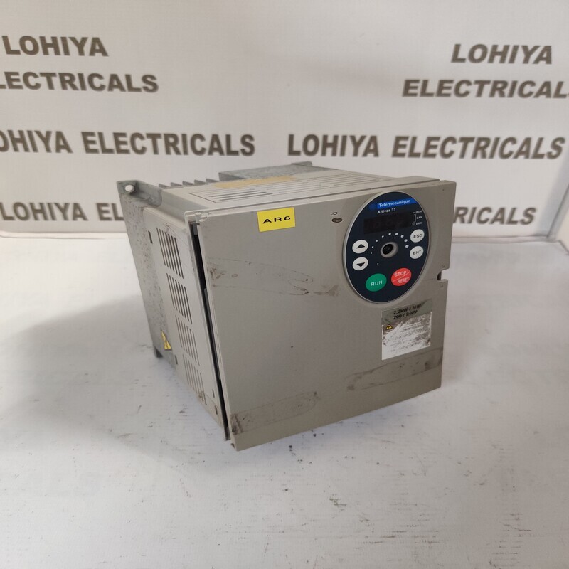 Schneider Atv31hu22m2a Frequency Converter