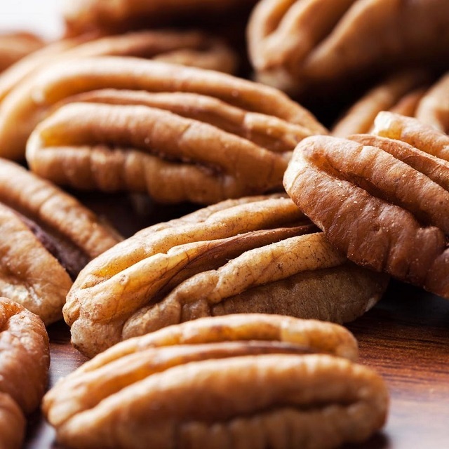 Healthy Organic Roasted Pecan Nuts