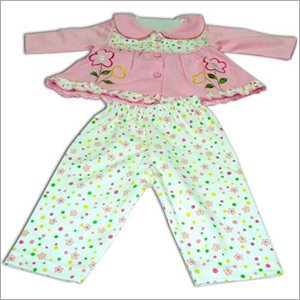 बच्चों के पाइजामे सूट