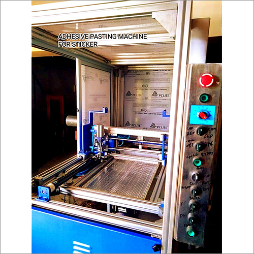 स्टिकर के लिए स्वचालित चिपकने वाली पेस्टिंग मशीन