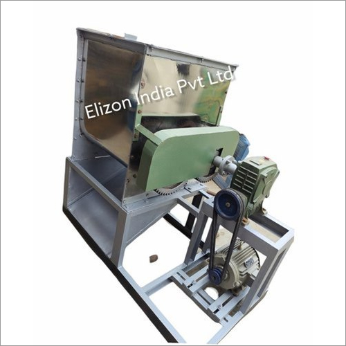 Noodle Based Laundry Soap Making Machine Capacity: 500 Kg/Hr