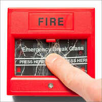 रेड फिंगर पुशिंग फायर अलार्म