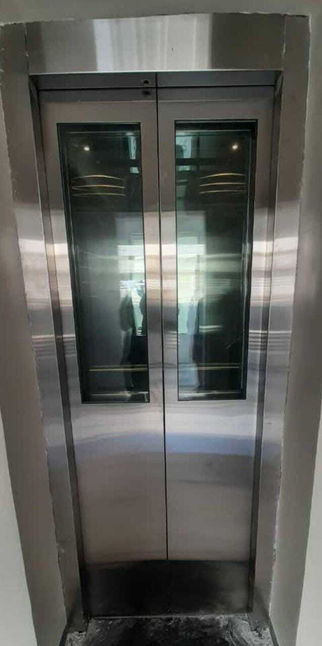 Elevator Half Vision Door Machine Room Size: 700-800 Mm