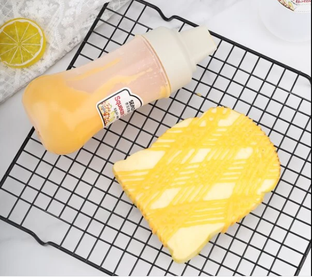 Squeeze Mayonnaise Bottle - Capacity: 500 Ml