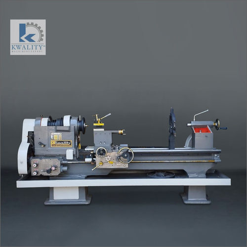 Automatic 5.5 Feet Cone Pulley Belt Driven Heavy Duty Lathe Machine