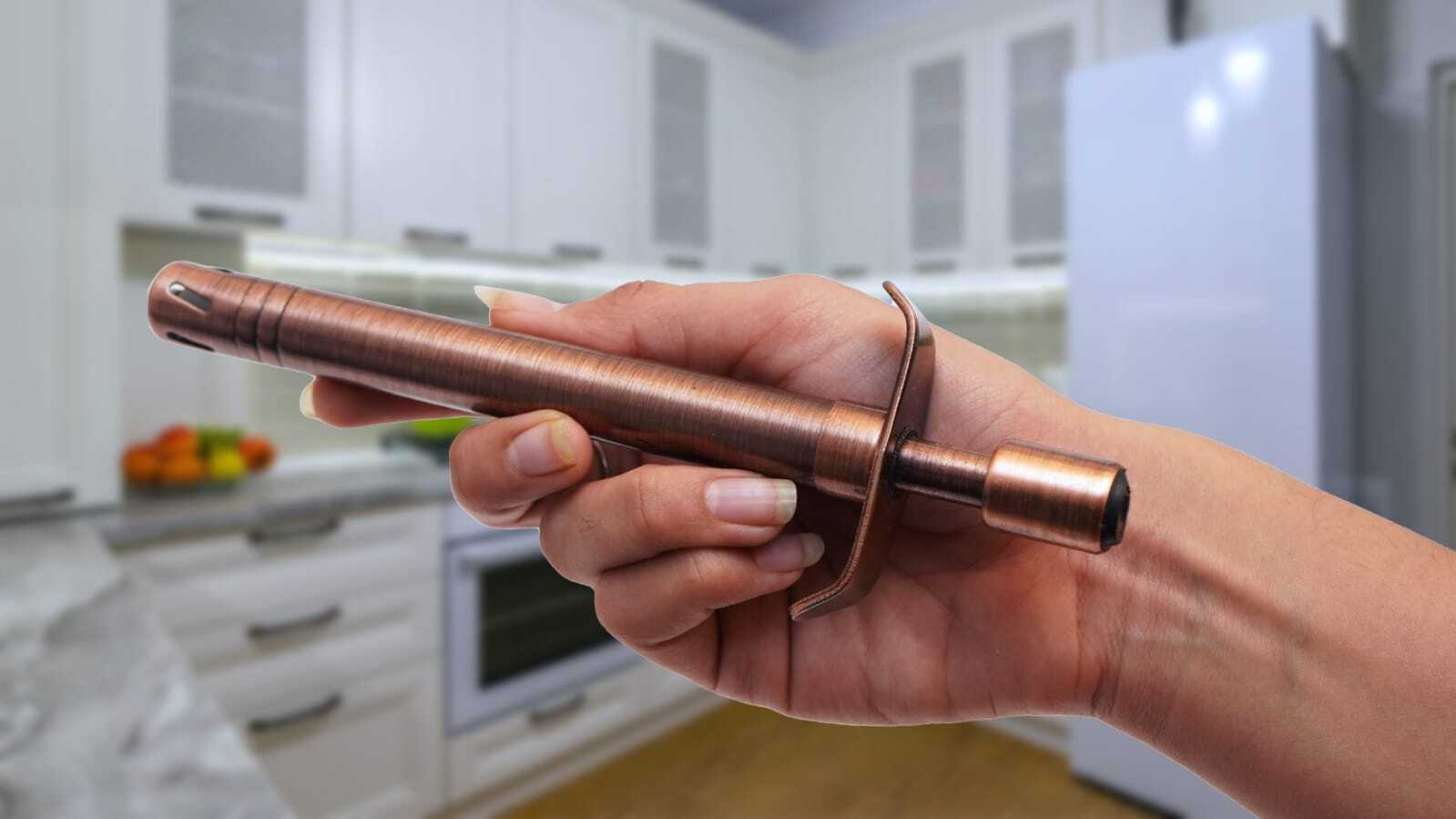 Axe Antique Lighter - Color: Rose Gold