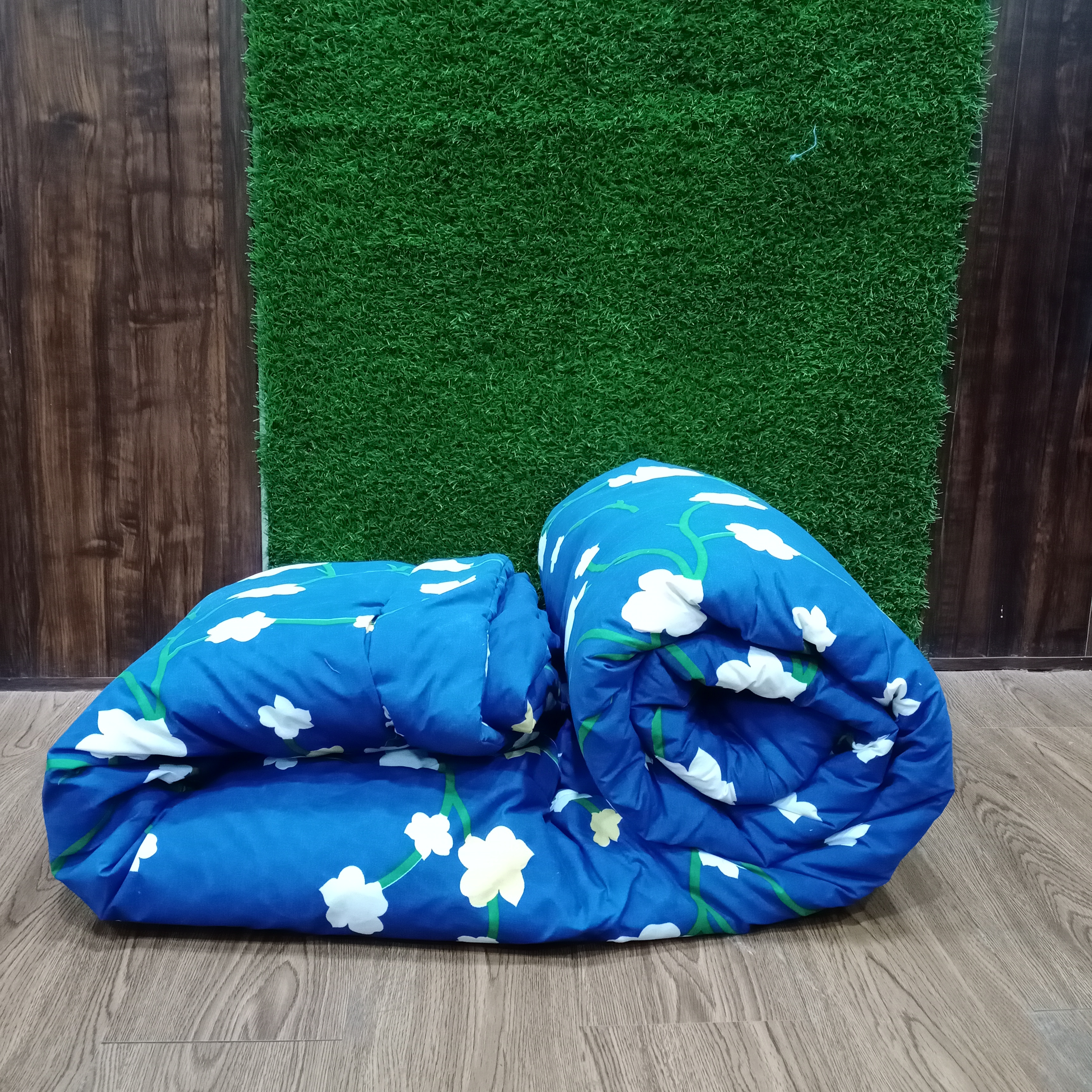 White Cotton Duvet Size: King