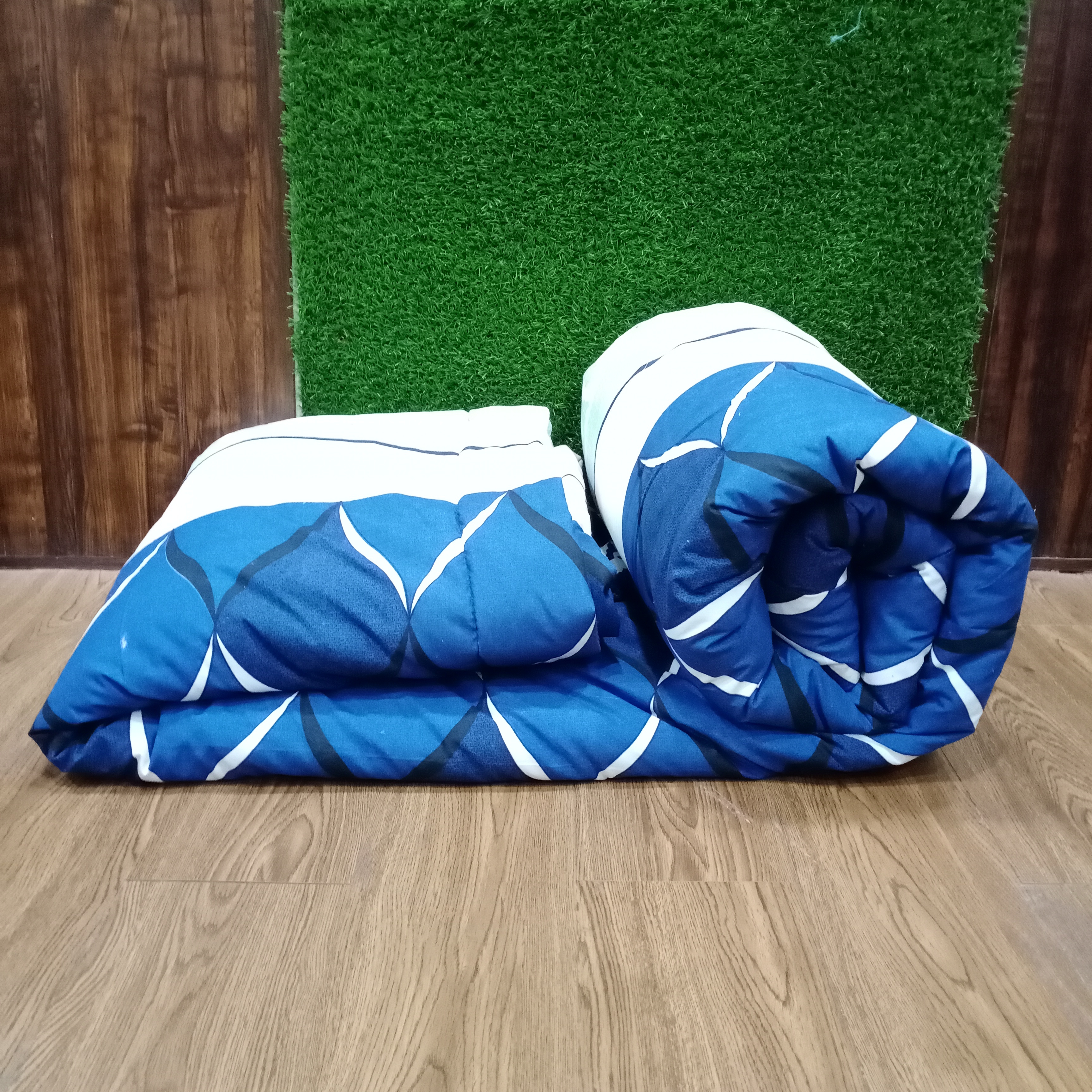 White Cotton Duvet Size: King