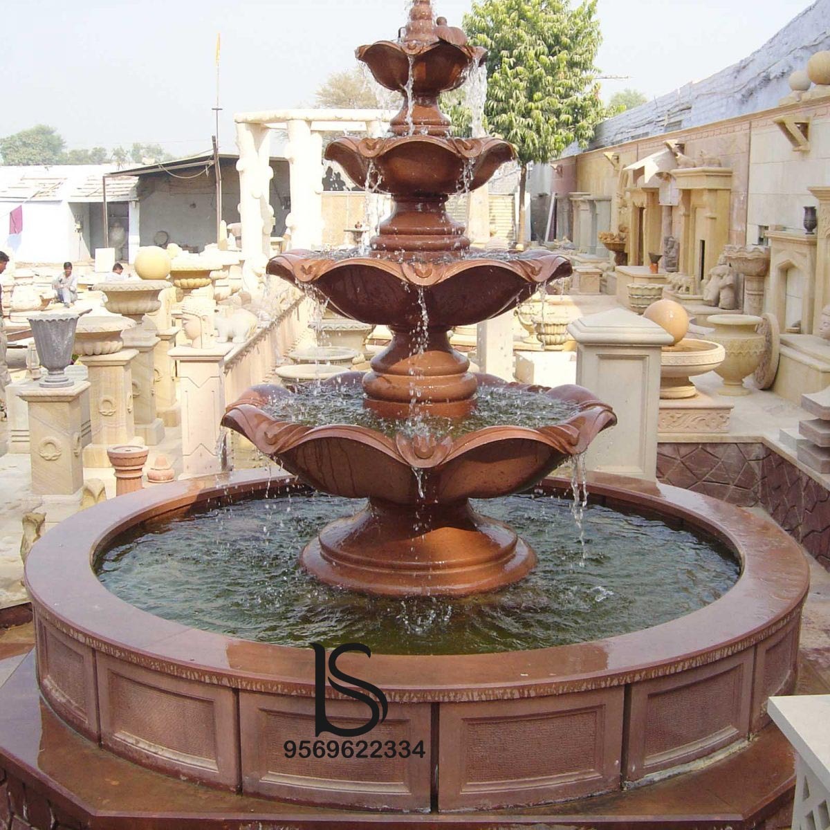 Red Sandstone Water Fountain Application: Park