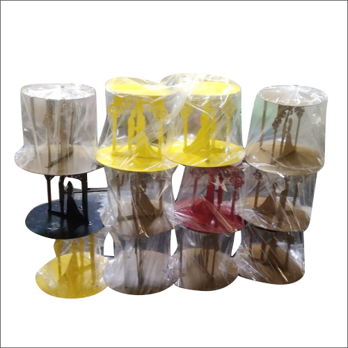 प्लास्टिक केक स्टैंड