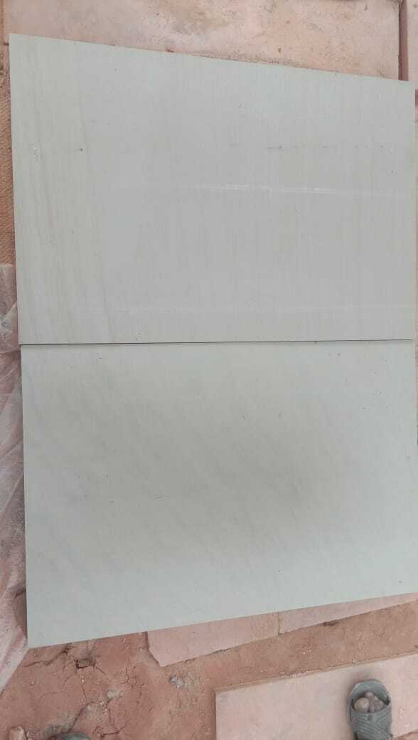 Natural White Beige Sandstone - Square & Rectangular Slabs 15 Mm To 1 Inch Thick | Antique Surface Finish, Strong Density, Custom Sizes Available