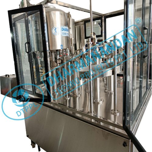 Pet Bottle Filling Machine - High-precision Design, Efficient Operation And Easy Maintenance