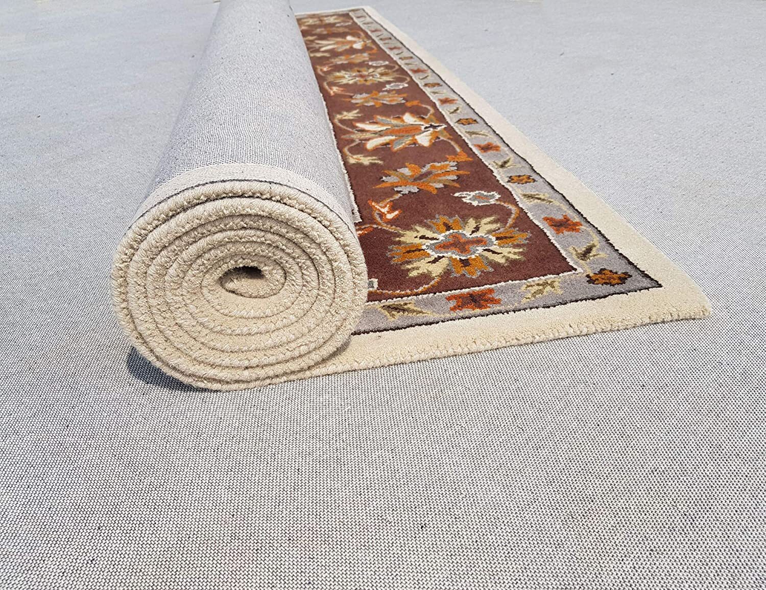 Sufiya Carpet Handmade Woolen Persian Tufted Carpet