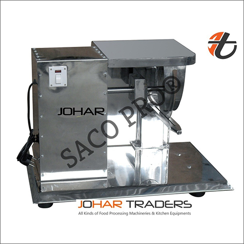 Industrial Chicken Cutting Machine Capacity: 150 Kg/Hr