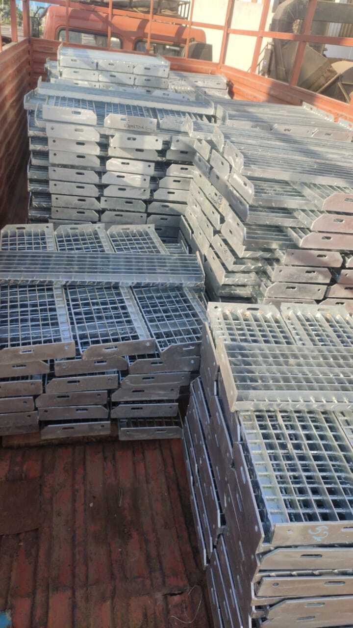 Ms Grating - Ms Material With Galvanized Coating | Durable Fabrication Process For Custom Specifications And Robust Applications