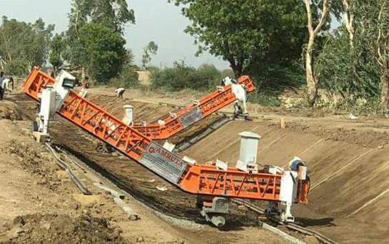 Amruta Canal Paver Machine - Robust & Lightweight Design | Remote Control, Energy Efficient Electric Drive System, User-friendly Operation, 17.20 Cu/mtr Output
