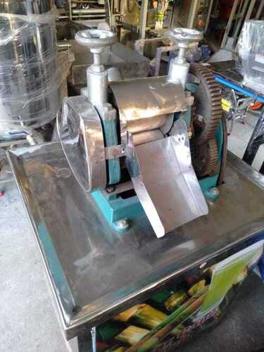 Sugarcane Juicer - Stainless Steel, Silver | Automatic Shut Off, Self Cleaning, Low Noise Operation, 1 Year Warranty