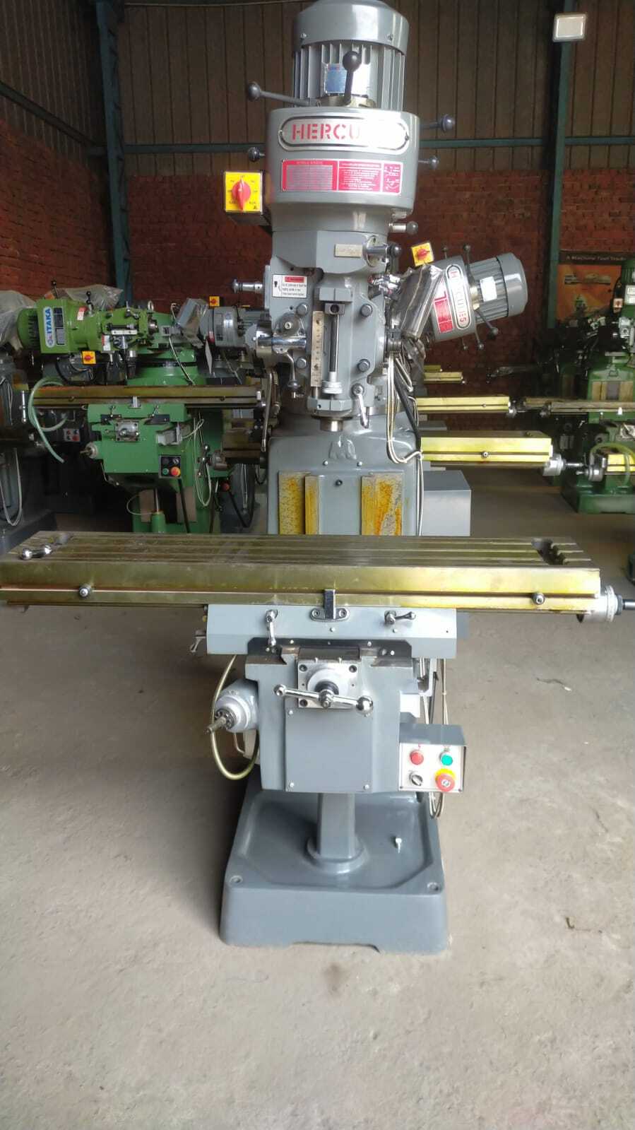 Vertical Turret Milling Machine - Metal Build, New Condition | Superior Efficiency, Low Maintenance, Manual & Mechanical Operation