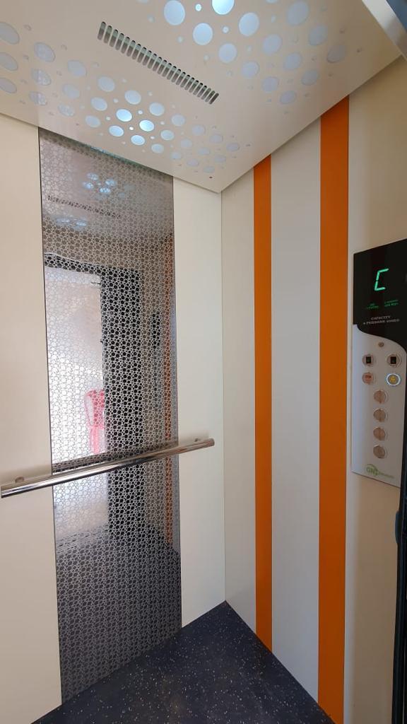 Chair Lift - Material: Steel