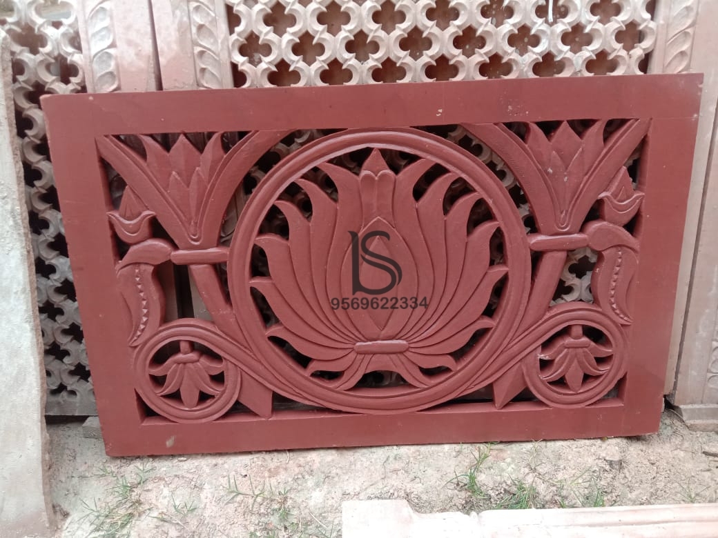 Stone Hut Jaali - Red Sandstone, 4 X 5 Feet, White And Pink Color | Antique Surface Finish, 8-15 Mm Thickness, Ideal For Hotels And Resorts