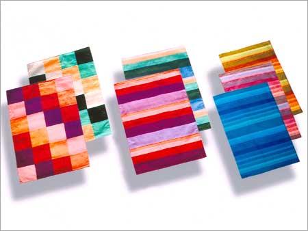 पर्दे/ कवर तकिए