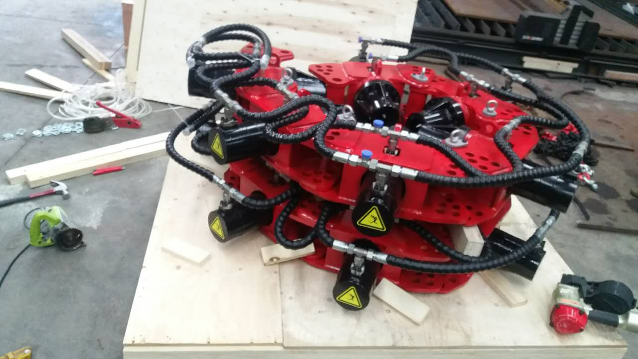 Hydraulic Pile Breaker Machine - Body Material: Steel
