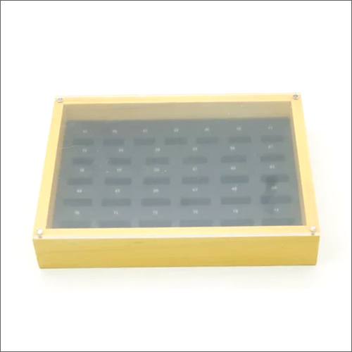 रिंग के लिए रिंग ट्रे प्रेजेंटेशन ट्रे डिज़ाइन: अनुकूलित