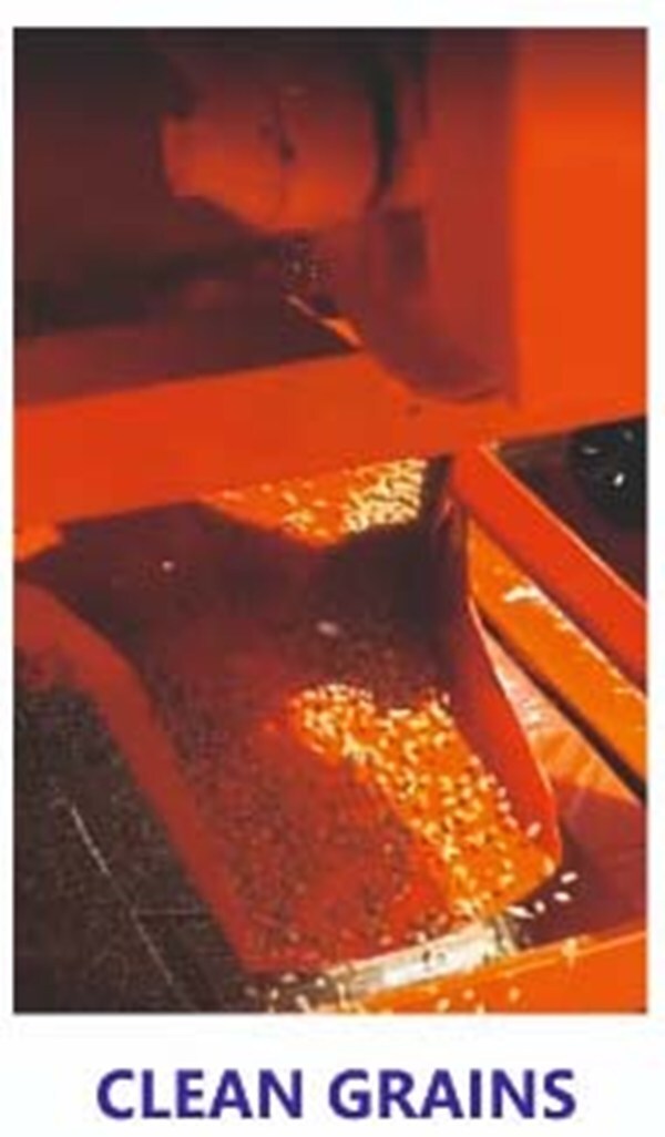 Red Multicrop Thresher Engine Model