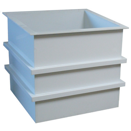 ग्रे पॉलीप्रोपाइलीन टैंक