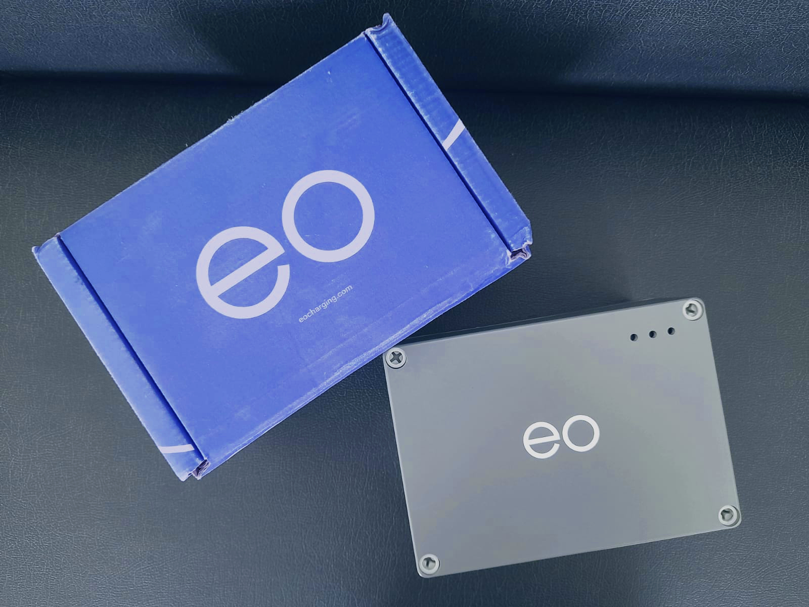 Electric Vehicle (Ev) Type-2 Ac Charger - Eo Hub - Active Load Management - Ambient Temperature: -10 Degree C To 55 Deg C Celsius (Oc)