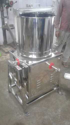 Grinder Machine - Stainless Steel, 1000x700x1500 Mm , 50-100 Kg Capacity, 3-5 Hp Power, 220-440v Voltage, Ideal For Grinding Spices & Pulses