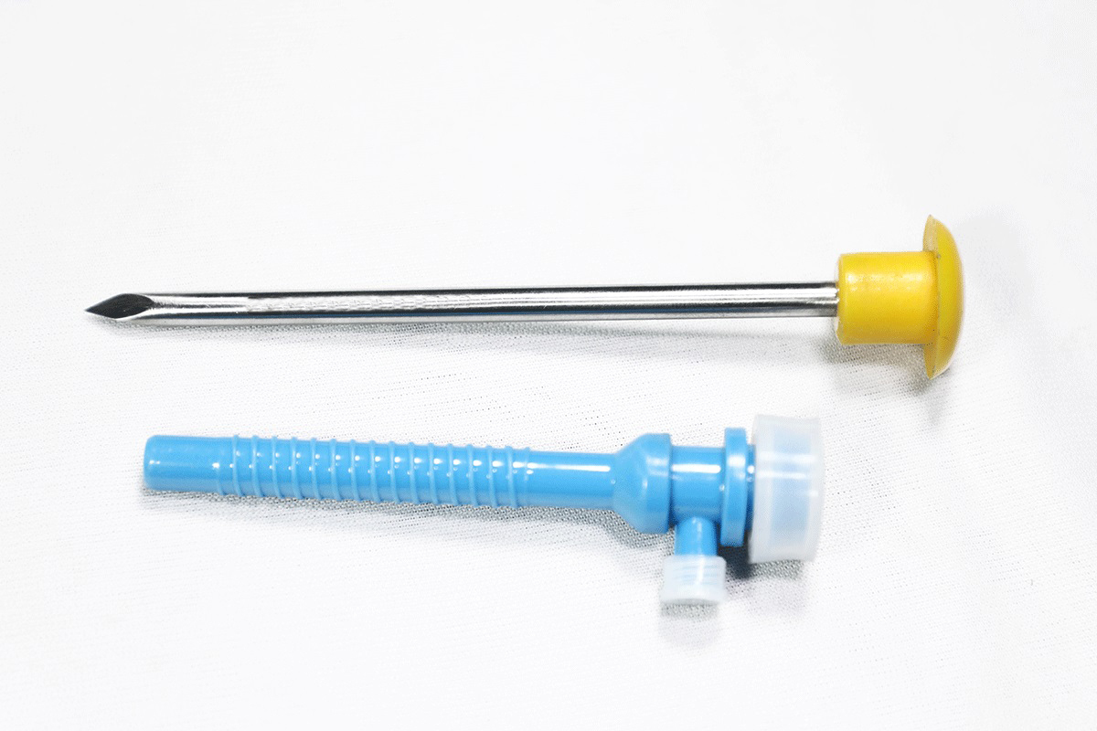 Laparoscopic Disposable Trocar 5mm - Material: Metal & Plastic