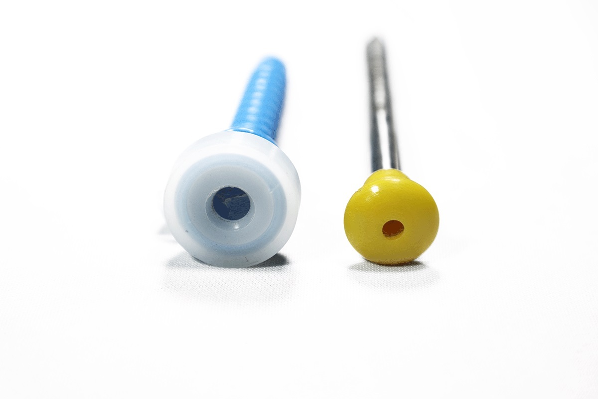 Laparoscopic Disposable Trocar 5mm - Material: Metal & Plastic