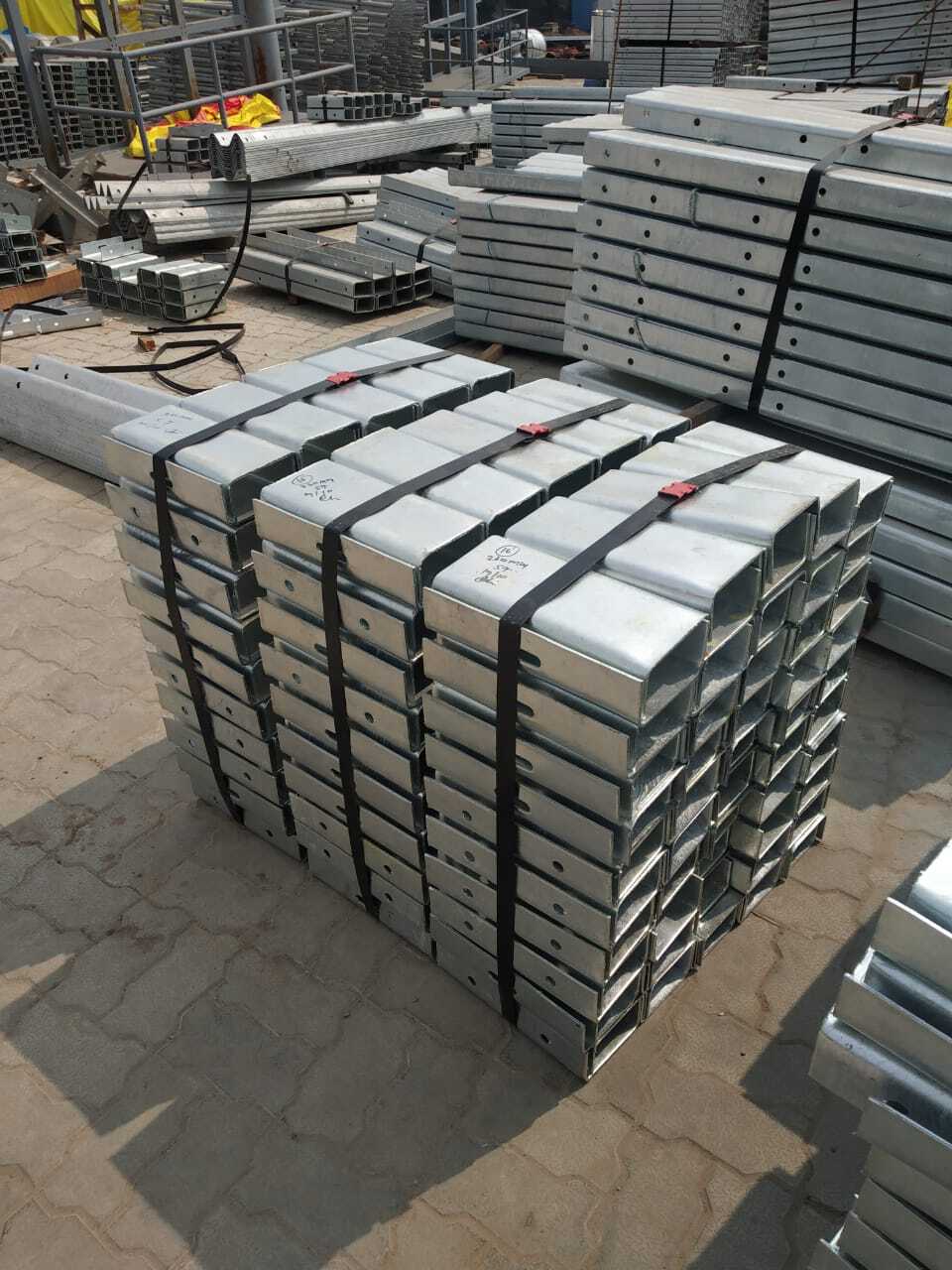 Road Crash Barrier - Color: Metallic Grey